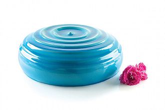modro oblita torta narejena z water drop silikonskim modelom